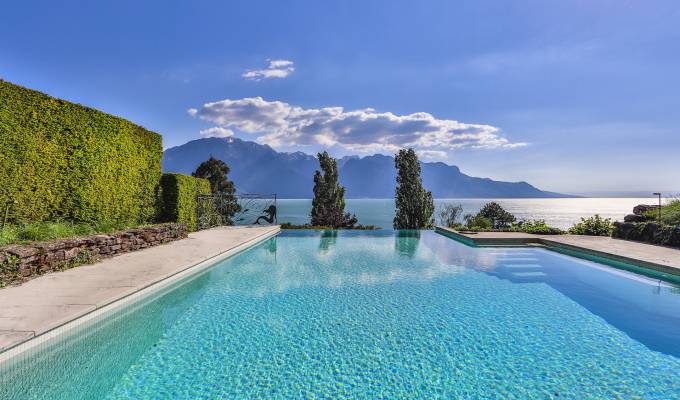 Продажа Поместье Montreux